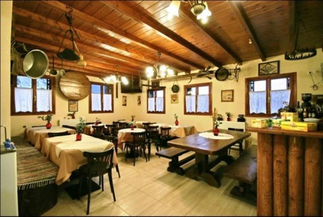 科森尼斯村庄酒店 蒂米萨那 外观 照片